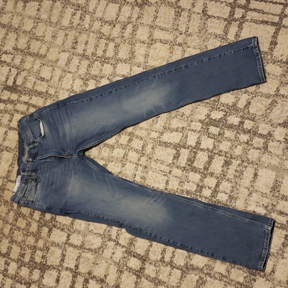 Levi's 527
